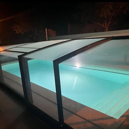 Le Clos Des Galets Дом отдыха Meynes