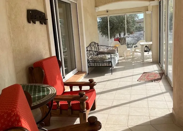 Le Clos Des Galets Дом отдыха Meynes